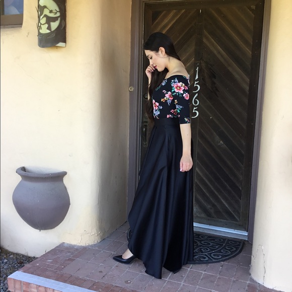 SOLD OUT - Picture 2 of 5